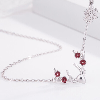 Trend ValentineS Day Creative Snowflake Plum Blossom Deer Necklace Christmas Exquisite Jewelry
Trend ValentineS Day Creative Snowflake Plum Blossom Deer Necklace Christmas Exquisite Jewelry