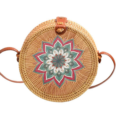 Fashion Exquisite National Style Handmade Rattan Woven Crossbody Bag Print Pattern Womens Messenger Bag
Fashion Exquisite National Style Handmade Rattan Woven Crossbody Bag Print Pattern Womens Messenger Bag