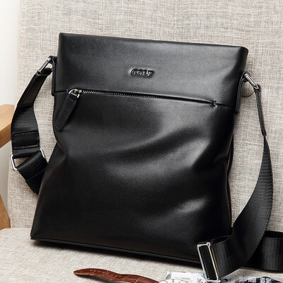 Golf GOLF Mens Shoulder Bag Soft Top Layer Leather Shoulder Bag Mens Messenger Bag D7BV42950J Black
Golf GOLF Mens Shoulder Bag Soft Top Layer Leather Shoulder Bag Mens Messenger Bag D7BV42950J Black