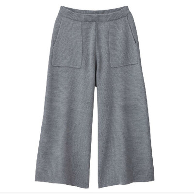 Europe and the United States fashion women knitted wide leg pants autumn new solid color in the waist was thin nine points casual
Europe and the United States fashion women knitted wide leg pants autumn new solid color in the waist was thin nine points casual