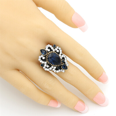 Mellow Turkish Women Flower Resin Finger Ring Crystal Jewelry El Anillo Antique Gold Color Algeria India Bridal Retro Jewelry
Mellow Turkish Women Flower Resin Finger Ring Crystal Jewelry El Anillo Antique Gold Color Algeria India Bridal Retro Jewelry