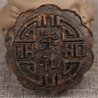 C-PE147 Yunnan Puerh tea Chen nian Puer лунный пирог чайный цветок хороший луна вокруг зеленая еда pu er спелый чай 100g
C-PE147 Yunnan Puerh tea Chen nian Puer лунный пирог чайный цветок хороший луна вокруг зеленая еда pu er спелый чай 100g