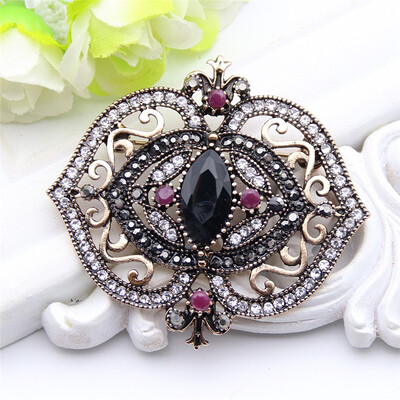 Vintage Turkish Women Flower Heart Brooch Pins Symmetrical Hollow Arabesque Brooches Broches Antique Gold Color Resin Jewelry
Vintage Turkish Women Flower Heart Brooch Pins Symmetrical Hollow Arabesque Brooches Broches Antique Gold Color Resin Jewelry