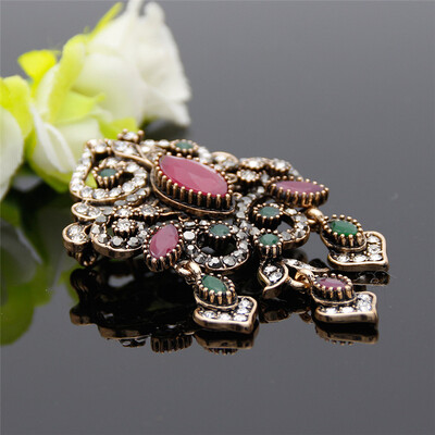 Byzantine Style Women Resin Vintage Brooch Pins Antique Gold Color Turkish Creeping Pattern Ethnic Wedding Jewelry Indian Bijoux
Byzantine Style Women Resin Vintage Brooch Pins Antique Gold Color Turkish Creeping Pattern Ethnic Wedding Jewelry Indian Bijoux