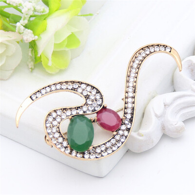 Vintage Turkish Women Resin Flower Brooch Pin Flow Line Design Ethnic Jewelry Antique Gold Color Indian Lapel Hijab Scarf Pin
Vintage Turkish Women Resin Flower Brooch Pin Flow Line Design Ethnic Jewelry Antique Gold Color Indian Lapel Hijab Scarf Pin