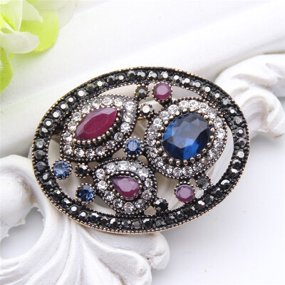 Vintage Turkish Round Resin Flower Brooch Pin For Women Antique Gold Color Corsage Royal Rhinestone Jewelry Ladies Hijab Pins
Vintage Turkish Round Resin Flower Brooch Pin For Women Antique Gold Color Corsage Royal Rhinestone Jewelry Ladies Hijab Pins