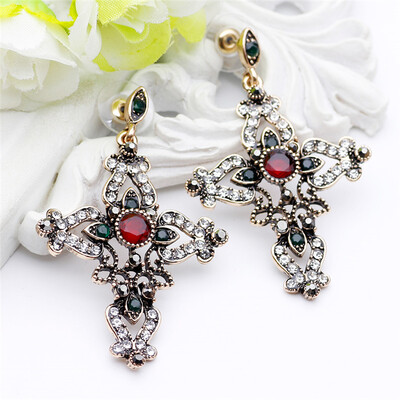 Religious Jewelry Vintage Cross Earrings Women Antique Gold Color Round Resin Dangle Earring Hollow Flower Ethnic Retro Earring
Religious Jewelry Vintage Cross Earrings Women Antique Gold Color Round Resin Dangle Earring Hollow Flower Ethnic Retro Earring
