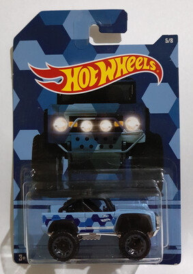 Hot Wheels 2017 CAMOUFLAGE Series Set DieCast Vehicle scale 1:64
Hot Wheels 2017 CAMOUFLAGE Series Set DieCast Vehicle scale 1:64