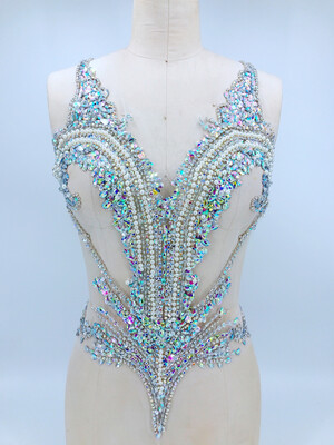 Pure hand made sew on blackroyalbluerose red Rhinestones applique on mesh crystals patches trimming 5644cm dress accessory
Pure hand made sew on blackroyalbluerose red Rhinestones applique on mesh crystals patches trimming 5644cm dress accessory