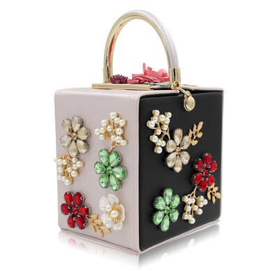 Milisente Women Evening Bags Ladies Flower Clutch Handbag Female Royal Blue Crystal Clutches Purses
Milisente Women Evening Bags Ladies Flower Clutch Handbag Female Royal Blue Crystal Clutches Purses