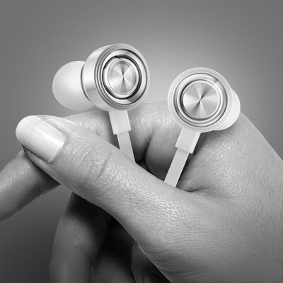 Tang Mai F5 In-Ear Phone Headphones Computer Gaming Headphones With Michael Call Diamond Silver Android Version