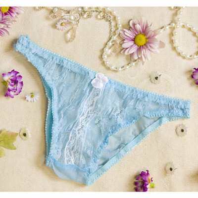 Charms Lingerie Perspective T pants Embroidered Bow Charms Thong Women Erotic Underwear Openning Crotchless
Charms Lingerie Perspective T pants Embroidered Bow Charms Thong Women Erotic Underwear Openning Crotchless
