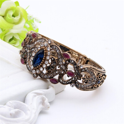 Vintage Women Flower Турецкий Bangles Браслет Манжета Смола Античный Золотой Цвет Маркизы Арабески Браслеты Индия Невеста Ювелирны
Vintage Women Flower Турецкий Bangles Браслет Манжета Смола Античный Золотой Цвет Маркизы Арабески Браслеты Индия Невеста Ювелирны
