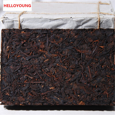 C-PE038 China Yunnan aged Pu'er tea in 2002 in a special 7581 brick tea 250 g cooked tea special offer
C-PE038 China Yunnan aged Pu'er tea in 2002 in a special 7581 brick tea 250 g cooked tea special offer