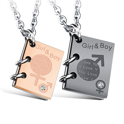 1Pair Couples Open Love Notebook Pendant Necklace Inlaid Cubic Zirconia Love Book День святого Валентина Подарочные ювелирные изделия
1Pair Couples Open Love Notebook Pendant Necklace Inlaid Cubic Zirconia Love Book День святого Валентина Подарочные ювелирные изделия
