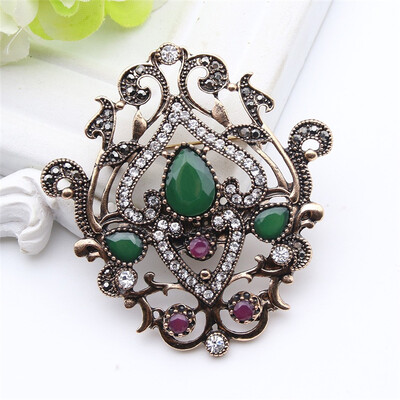 Arabesque Turkish Brooch Women Jewelry Antique Gold Color Hollow Flower Rhinestone Broches Brooches Ladies Ethnic Lapel Pins
Arabesque Turkish Brooch Women Jewelry Antique Gold Color Hollow Flower Rhinestone Broches Brooches Ladies Ethnic Lapel Pins