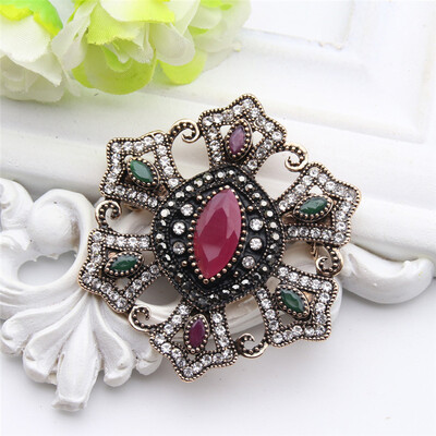 Exhibition Style Women Flower Resin Brooch Pins Antique Gold Color Vintage Jewelry Turkish Ethnic Hijab Scarf Broches Pins
Exhibition Style Women Flower Resin Brooch Pins Antique Gold Color Vintage Jewelry Turkish Ethnic Hijab Scarf Broches Pins