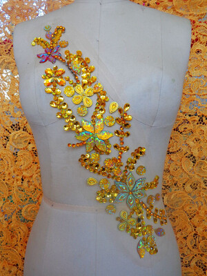 Handmade golden crystal trim patches sew on Rhinestones applique with stones sequins beads 4211cm for dress skirt
Handmade golden crystal trim patches sew on Rhinestones applique with stones sequins beads 4211cm for dress skirt