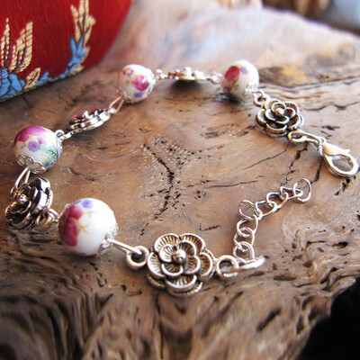 Hot style package postal crafts popular ceramic miaoyin national wind bracelet high temperature fired jewelry Chinese characterist
Hot style package postal crafts popular ceramic miaoyin national wind bracelet high temperature fired jewelry Chinese characterist