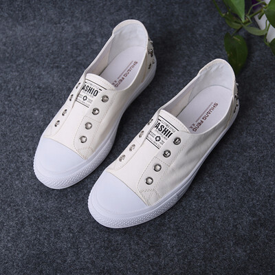 SHUANGFENG 2018 Spring Fashion Rivet White Shoes Women Sneakers Leather Flats Shoes for Woman Ladies Casual Shoes zapatos mujer
SHUANGFENG 2018 Spring Fashion Rivet White Shoes Women Sneakers Leather Flats Shoes for Woman Ladies Casual Shoes zapatos mujer