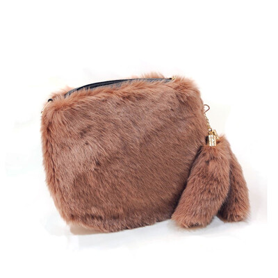 Women handbags small bag plush new winter fashion handbags Korean version girl shoulder bags high quality messenger bags cross body bags
Women handbags small bag plush new winter fashion handbags Korean version girl shoulder bags high quality messenger bags cross body bags