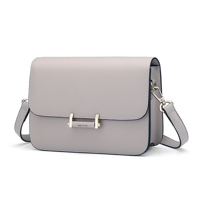 Scarecrow MEXICAN leather shoulder slung small square bag double magnetic buckle female Korean version of the retro simple wild small bag MGL70828L-06 black
Scarecrow MEXICAN leather shoulder slung small square bag double magnetic buckle female Korean version of the retro simple wild small bag MGL70828L-06 black