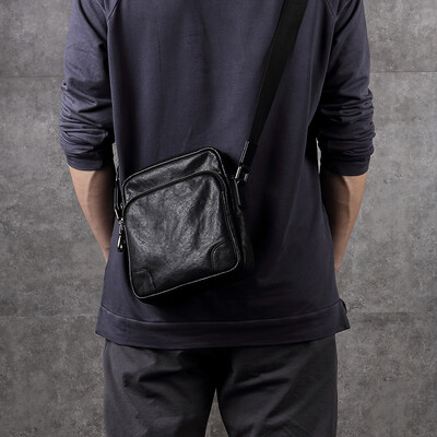 Pabin Pabin shoulder bag mens mini bag fashion casual top layer calf leather diagonal bag trend mens bag Korean mens bag
Pabin Pabin shoulder bag mens mini bag fashion casual top layer calf leather diagonal bag trend mens bag Korean mens bag