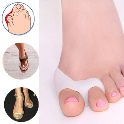 1Pair Silicone Gel foot fingers Two Hole Toe Separator Thumb Valgus Protector Bunion adjuster Hallux Valgus Guard feet care
1Pair Silicone Gel foot fingers Two Hole Toe Separator Thumb Valgus Protector Bunion adjuster Hallux Valgus Guard feet care