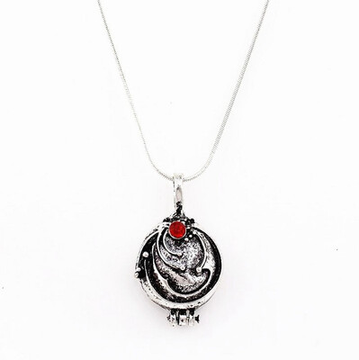 MyMei Nice The Vampire Diaries Elena's Vervain Antique Silver Locket Vintage Necklace
MyMei Nice The Vampire Diaries Elena's Vervain Antique Silver Locket Vintage Necklace