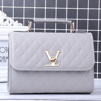 SGARR Fashion Women PU Leather Handbags High Quality Small Flap Shoulder Bag Famous Brands Female Zipper Crossbody Bag
SGARR Fashion Women PU Leather Handbags High Quality Small Flap Shoulder Bag Famous Brands Female Zipper Crossbody Bag