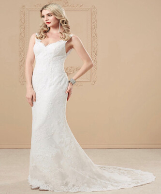 Traditional Mermaid Trumpet V Neck Trailing Lace Over Satin Wedding Dress Maker with Appliques Buttons by CIRCELEE®
Traditional Mermaid Trumpet V Neck Trailing Lace Over Satin Wedding Dress Maker with Appliques Buttons by CIRCELEE®