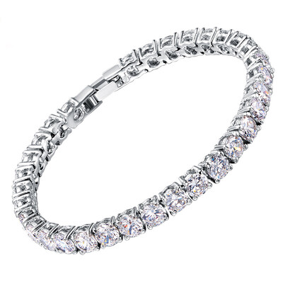 Thousands of sea breezes Findwind Allure women love Zircon bracelet fashion Korean version of wild jewelry
Thousands of sea breezes Findwind Allure women love Zircon bracelet fashion Korean version of wild jewelry
