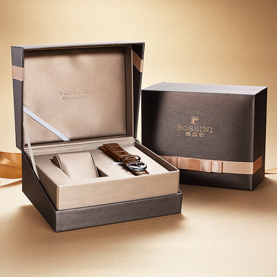 ROSSINI watch blue strap 21mm gift box only gift box belt single shot is not shipped
ROSSINI watch blue strap 21mm gift box only gift box belt single shot is not shipped