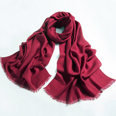 One meter painted yarn yimihuasha wool scarf female winter solid color long paragraph shawl bib dual-use big red scarf dark red
One meter painted yarn yimihuasha wool scarf female winter solid color long paragraph shawl bib dual-use big red scarf dark red