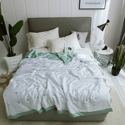 Cool Summer Thin Quilt Silk Embroidery Double-sided Days Summer is Double Ice Silk by Core Can be Washed in The Summer
Cool Summer Thin Quilt Silk Embroidery Double-sided Days Summer is Double Ice Silk by Core Can be Washed in The Summer