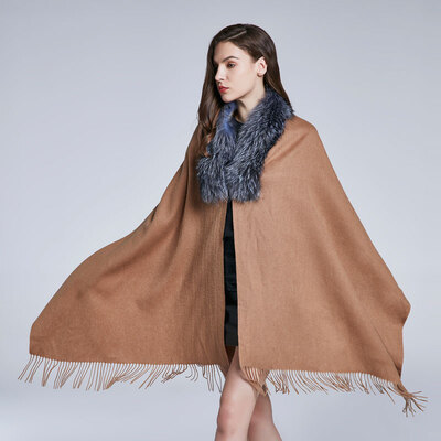 Fox Fur Coat Shawl Women Winter Scarf Real Fur cloak Cashmere Warm Pure Fox Fur Collar 2018 New Discount Warmth Party Fashion
Fox Fur Coat Shawl Women Winter Scarf Real Fur cloak Cashmere Warm Pure Fox Fur Collar 2018 New Discount Warmth Party Fashion