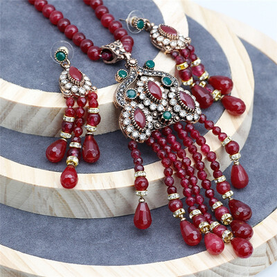 New Bohemia Natural Stone Long Beads Tassels Pendant Necklace Drop Earring Antique Gold Color Resin India Jewelry Sets 2018 Gift
New Bohemia Natural Stone Long Beads Tassels Pendant Necklace Drop Earring Antique Gold Color Resin India Jewelry Sets 2018 Gift