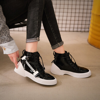 Influx of high-top shoes womens flat-bottom port wind new Korean version of the thick-bottom street beat hip-hop ins net red wome
Influx of high-top shoes womens flat-bottom port wind new Korean version of the thick-bottom street beat hip-hop ins net red wome