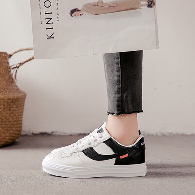 Autumn wild Korean students fall flat shoes girls street shooting Korean junior high school students retro port wind
Autumn wild Korean students fall flat shoes girls street shooting Korean junior high school students retro port wind