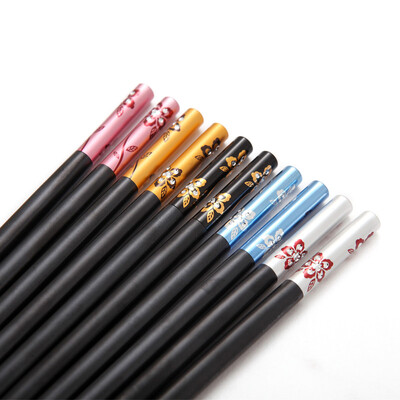 Two-gun Suncha alloy chopsticks five pairs of equipment Japanese-style home chopsticks supreme diamond diamond chopsticks KZ4585
Two-gun Suncha alloy chopsticks five pairs of equipment Japanese-style home chopsticks supreme diamond diamond chopsticks KZ4585