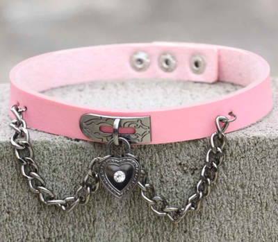 Fashion Leather Necklace Europe&America Punk Original Su Heart Lock Leather Collar Neck Band
Fashion Leather Necklace Europe&America Punk Original Su Heart Lock Leather Collar Neck Band
