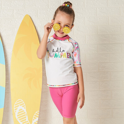 Yizi childrens swimwear girls baby split hot spring swimsuit small childrens short-sleeved pants surf suit EZI18G045 summer ice cream print 130cm