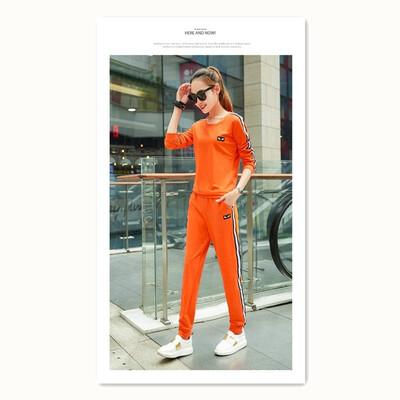 Womens sports suit spring&autumn cotton long-sleeved T-shirt trousers two-piece 
Womens sports suit spring&autumn cotton long-sleeved T-shirt trousers two-piece
