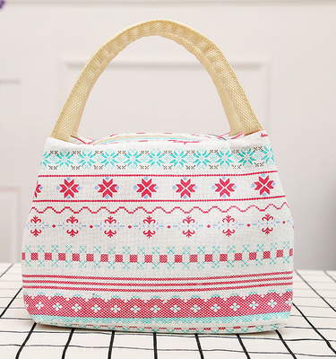 Portable heat preservation bag creative lunch box package Storage bag waterproof lady bag creativity
Portable heat preservation bag creative lunch box package Storage bag waterproof lady bag creativity
