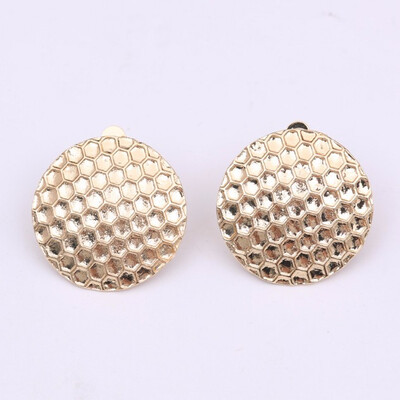 Without piercing No Hole Earrings For women Gold Silver ring ear jewelry female brand exaggerated Big circle round
Without piercing No Hole Earrings For women Gold Silver ring ear jewelry female brand exaggerated Big circle round