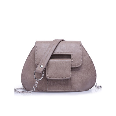 Realer 2016 brand women chain crossbody bag mini saddle messenger bag strap ladies bag
Realer 2016 brand women chain crossbody bag mini saddle messenger bag strap ladies bag