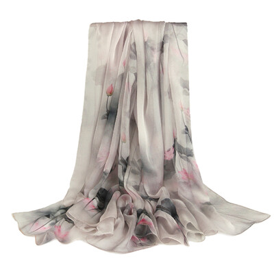 Jingdong supermarket Shanghai story STORY Of SHANGHAI Su ya lotus silk scarf female silk scarlet scarf
Jingdong supermarket Shanghai story STORY Of SHANGHAI Su ya lotus silk scarf female silk scarlet scarf