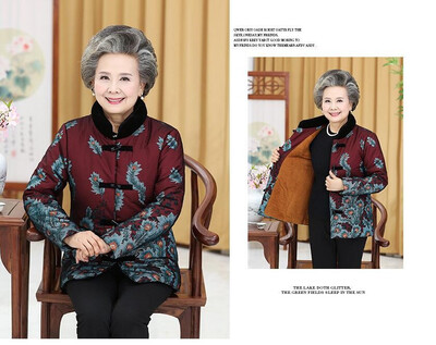 The middle aged&old women add the velvet&thicker cotton clothes mothers winter coat old womans clothes old lady gran
The middle aged&old women add the velvet&thicker cotton clothes mothers winter coat old womans clothes old lady gran