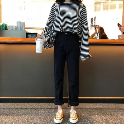 2018 new style with velvet autumn&winter thickened loose high-waisted&versatile jeans to show slim appearance
2018 new style with velvet autumn&winter thickened loose high-waisted&versatile jeans to show slim appearance
