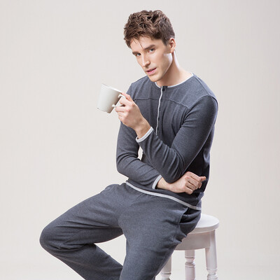 Card Xuan autumn men&39s simple long-sleeved round neck home suit suit male gray 15Q168M
Card Xuan autumn men&39s simple long-sleeved round neck home suit suit male gray 15Q168M